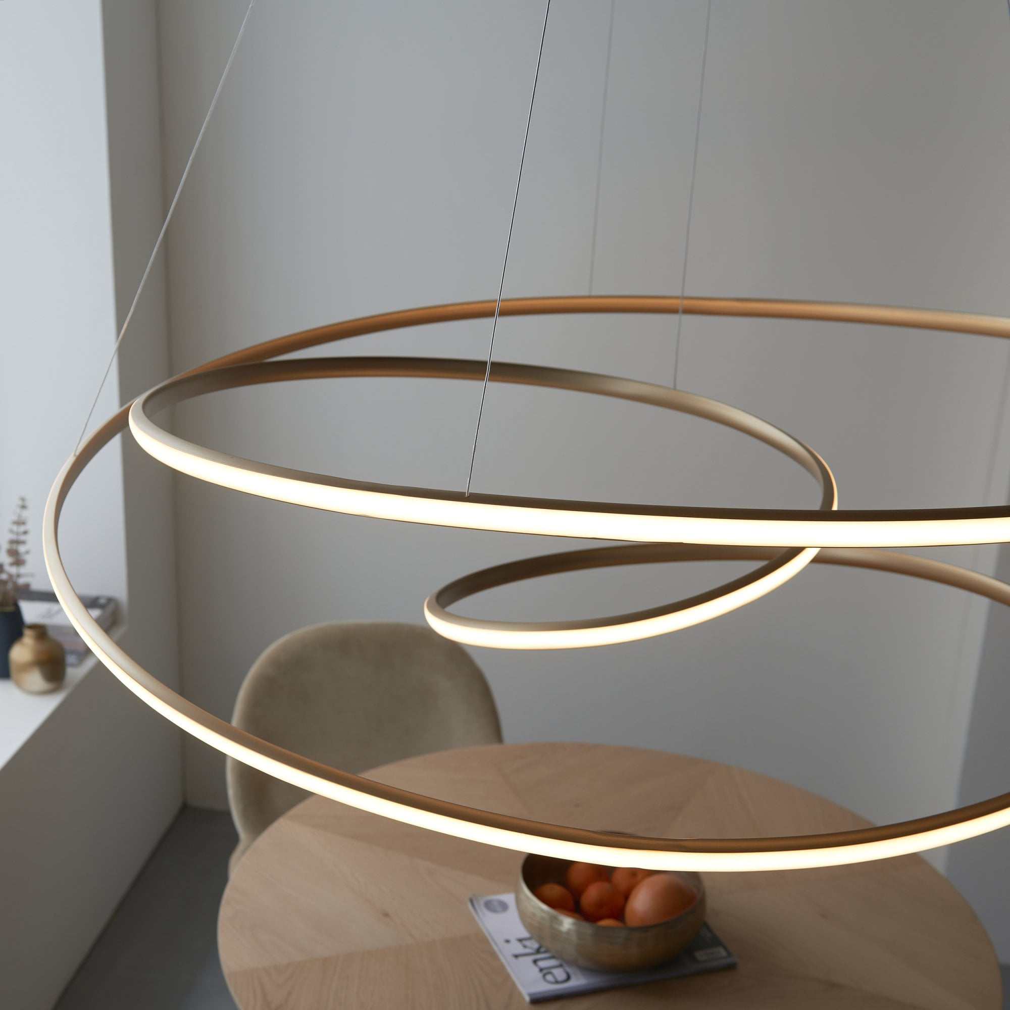 Utopia Ribbon Hoop Pendant - Gold - Extra Large