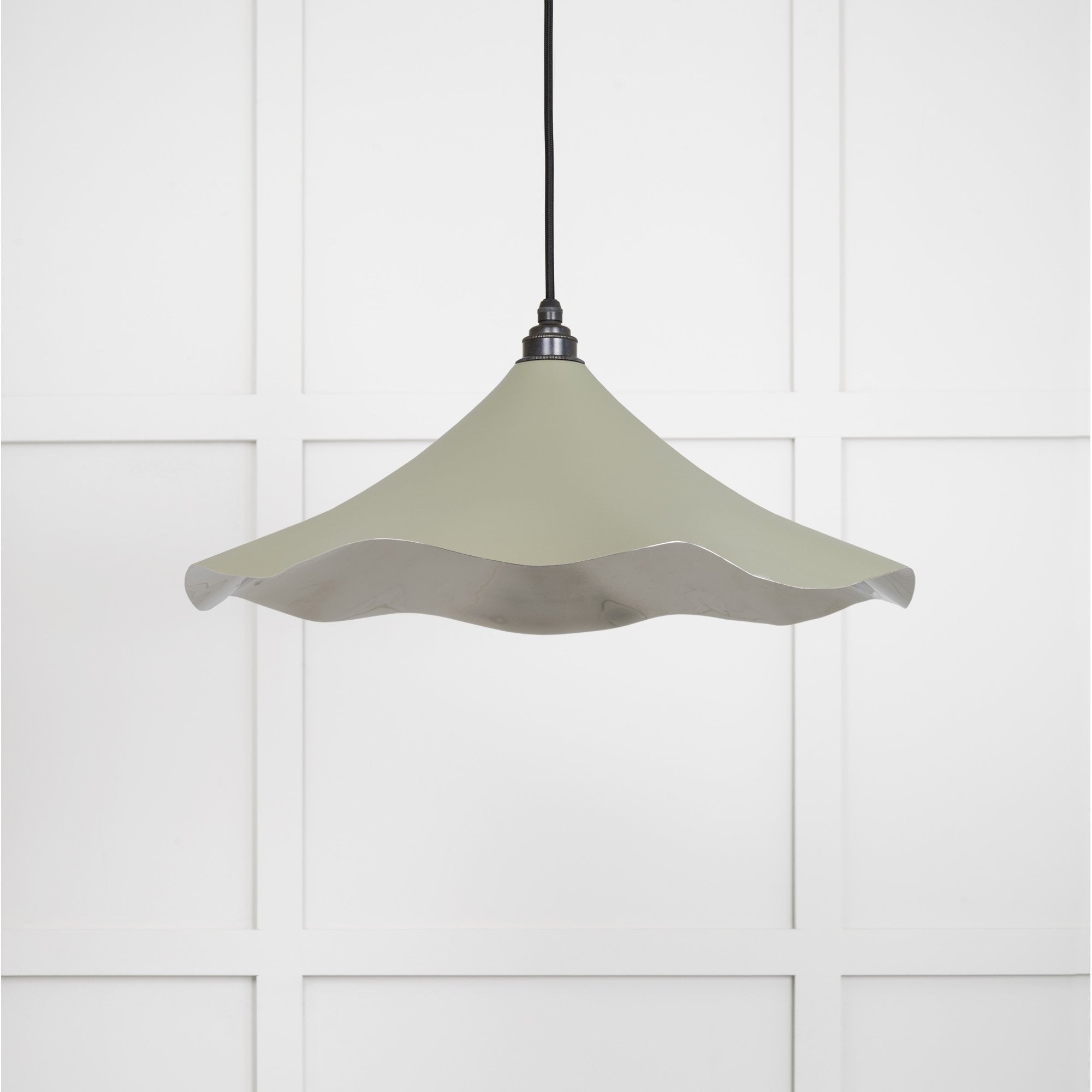 From The Anvil Smooth Nickel Flora Pendant - Tump (Pale Green)