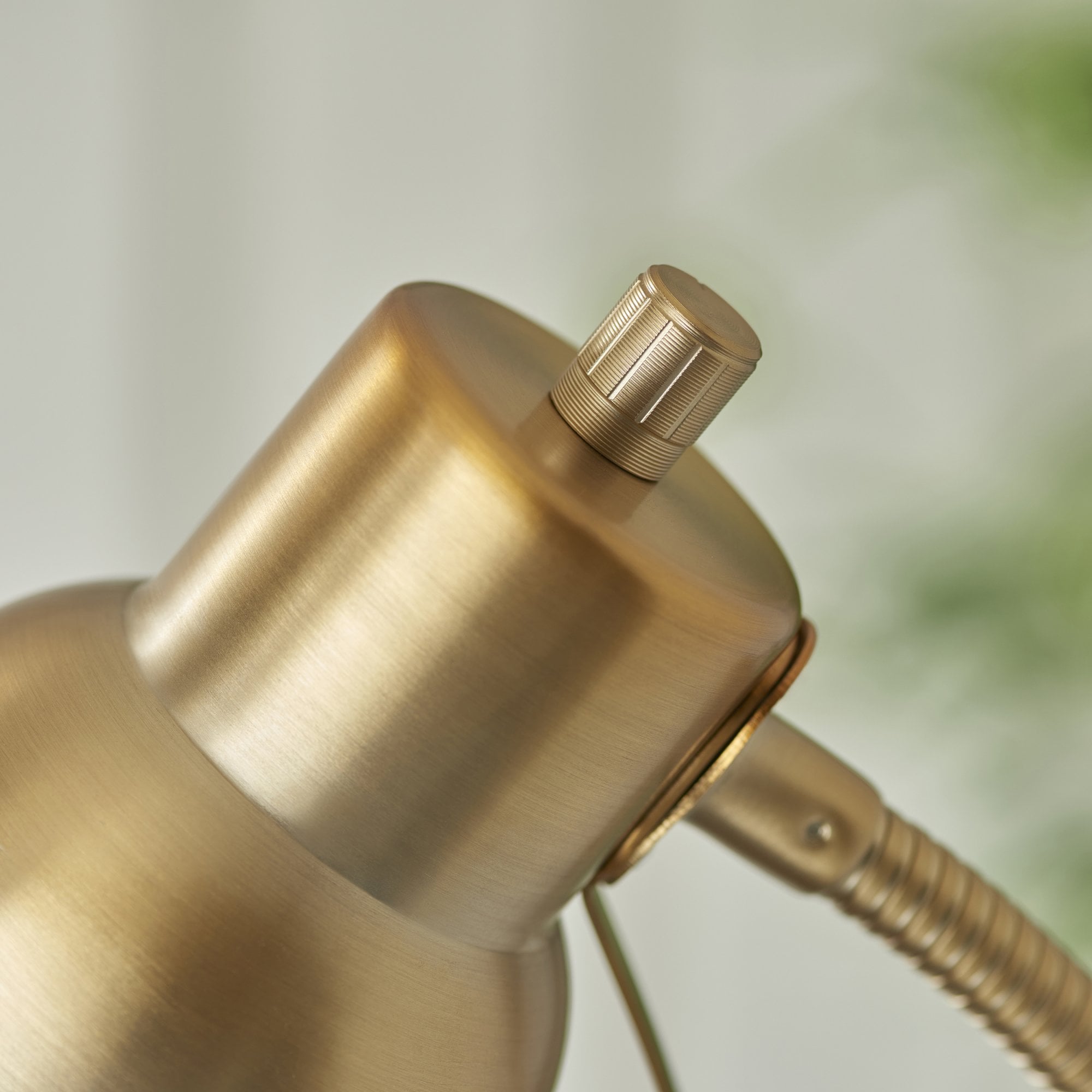 Endon Classic Flexi Single Light Floor - Brushed Aged Brass Plate