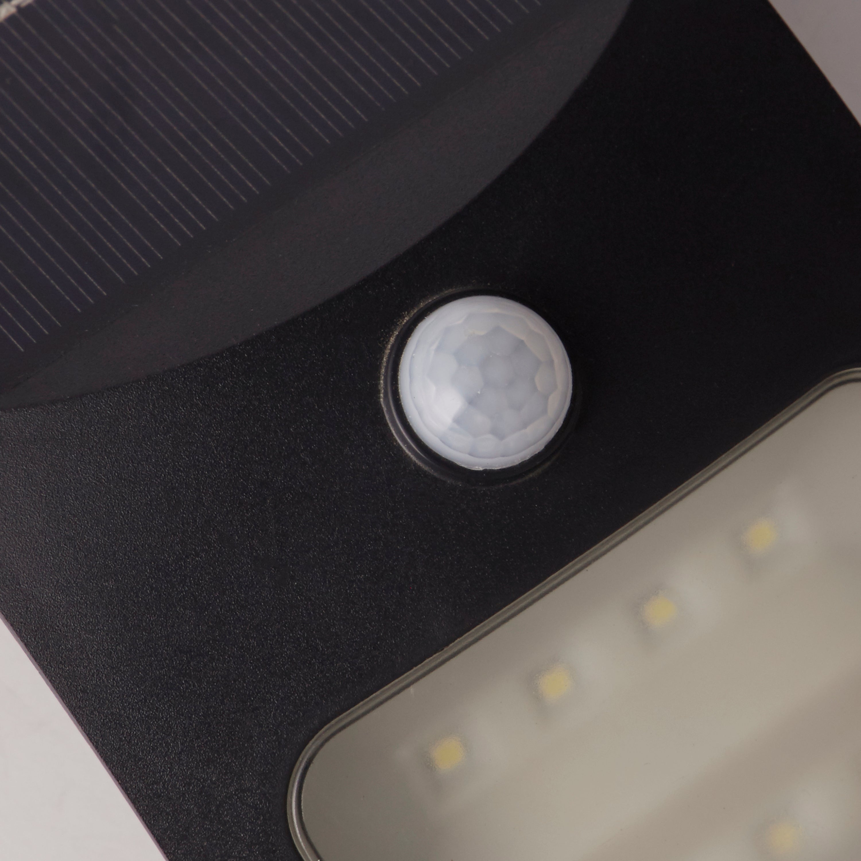 Searchlight Bankfield Solar Outdoor Wall Light with PIR - Black & White Polycarbonate