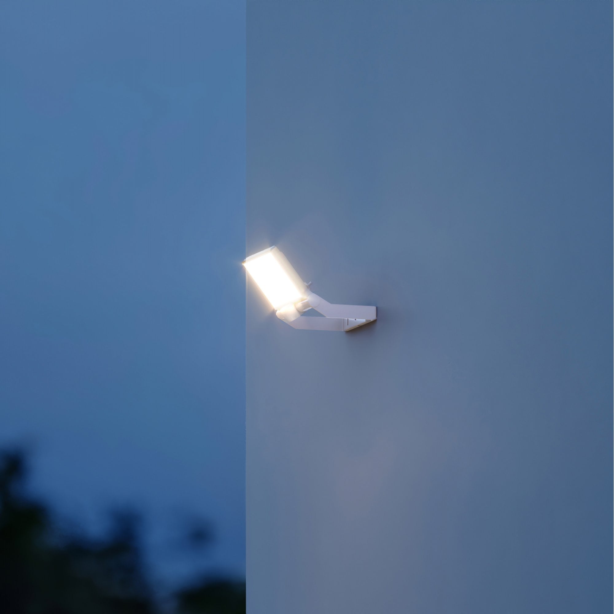 Steinel XLED ONE S White - Sensor-Switched LED Floodlight