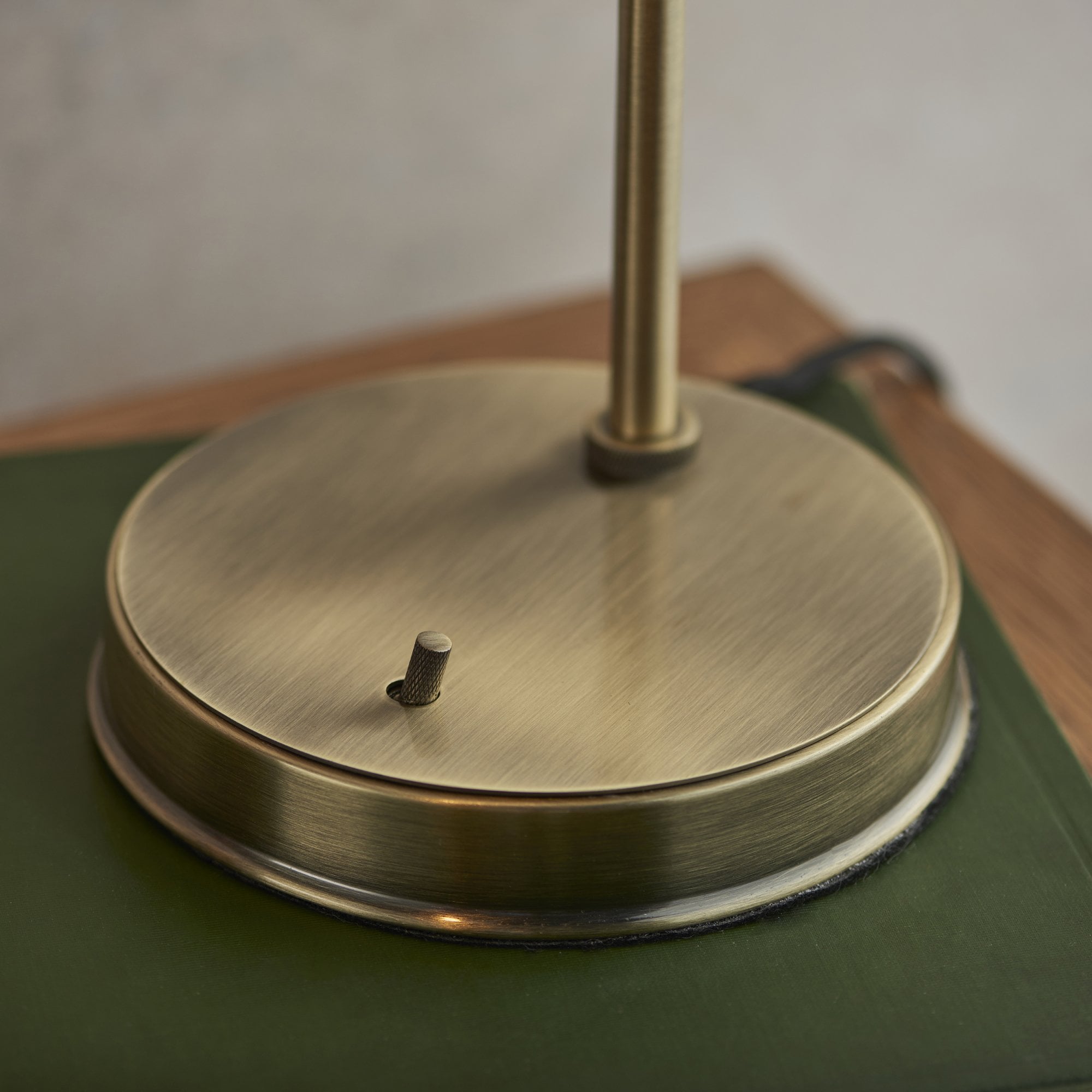 Endon Hansen Single Light Table Lamp - Antique Brass Plate & Clear Glass