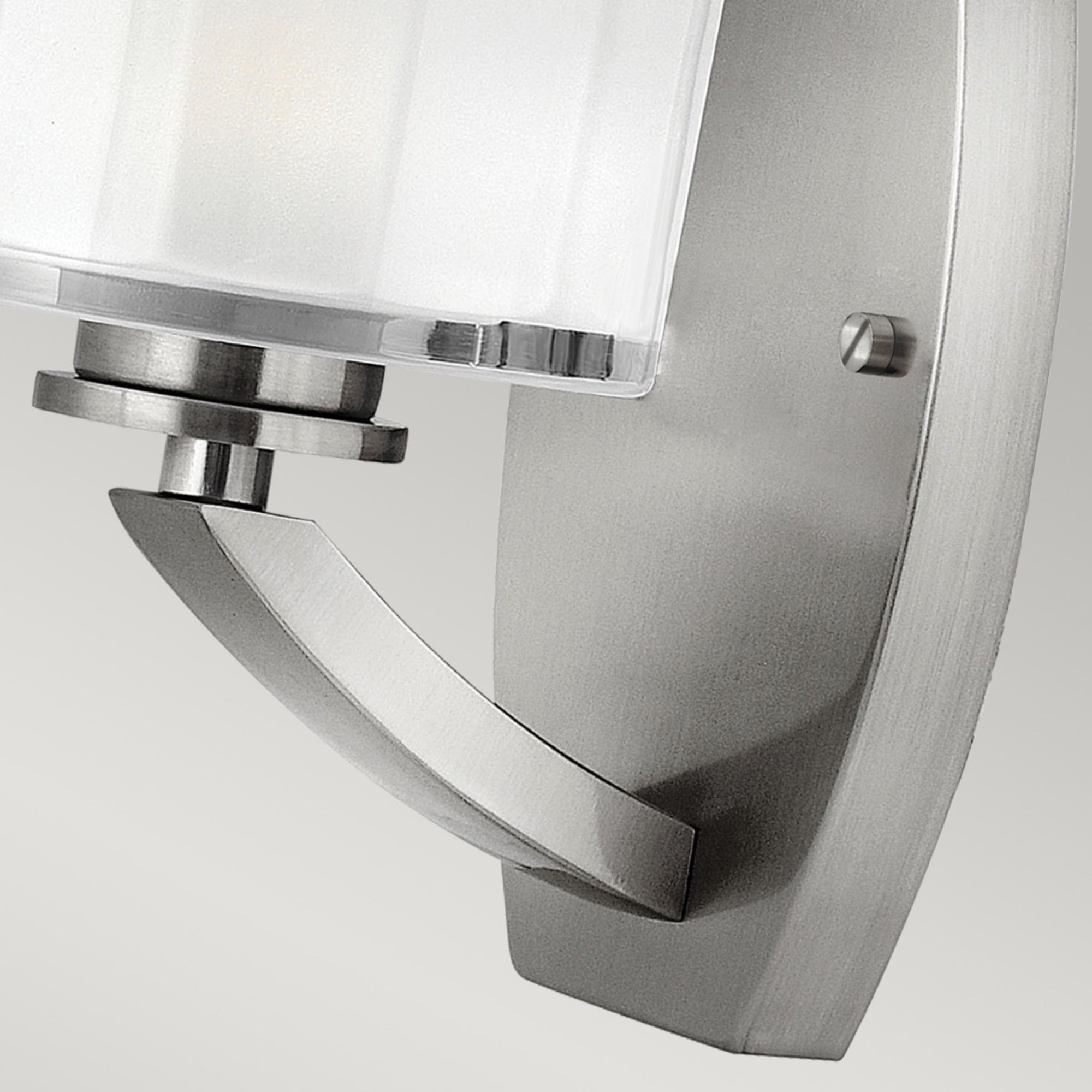Hinkley Meridian Single Wall Light - Brushed Nickel