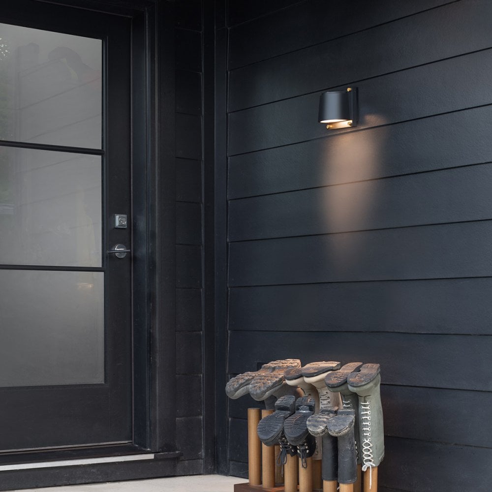 Hinkley Scout 1 Light Small Wall Light - Black