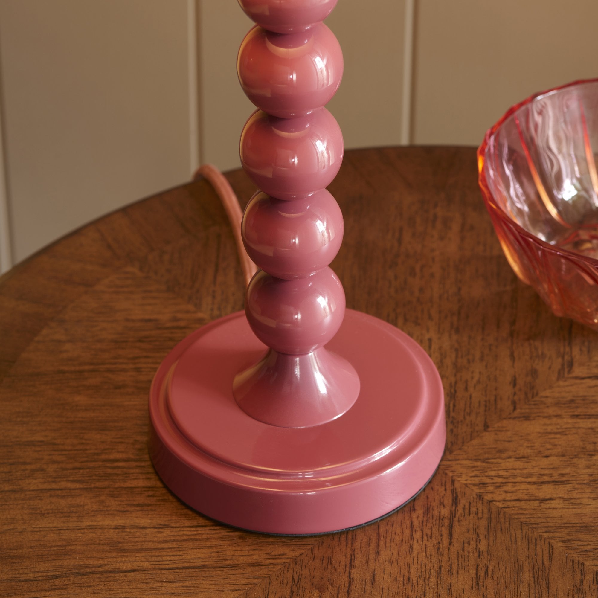 Endon Higgledy Gloss Pink Clay Table Lamp & Ivy 25cm Vintage White Shade